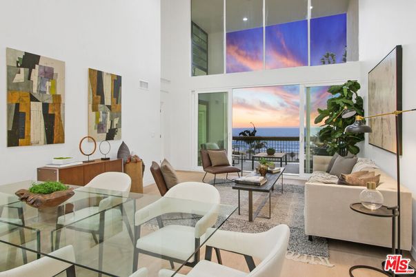 Dining room, Interior, Living room, Water