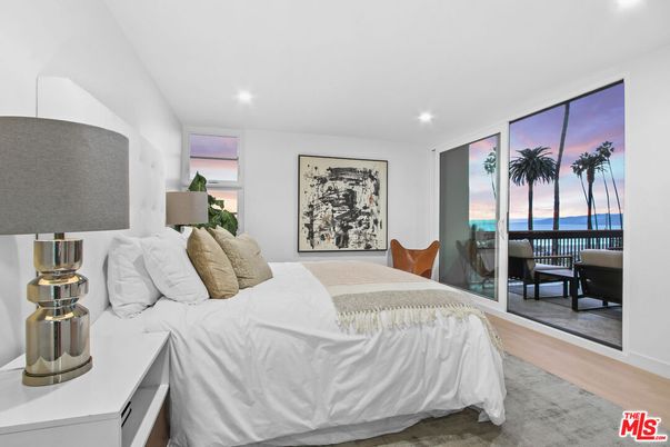 Bedroom, Interior, Recessed Lighting, Water, Wood Texture Flooring