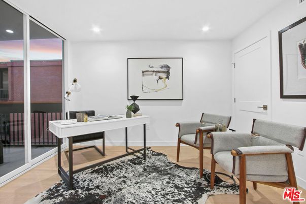 Home Office, Interior, Recessed Lighting, Wood Texture Flooring