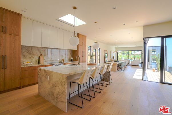 Dining room, Interior, Kitchen, Marble Walls, Pendant Lights, Recessed Lighting, Wood Texture Flooring