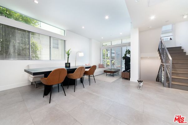 Dining room, Interior, Recessed Lighting