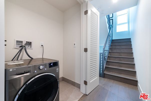 Interior, Recessed Lighting, Utility Closets, Washer, Wood Texture Flooring