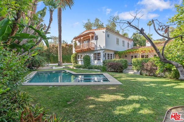 Backyard, Exterior, Pool