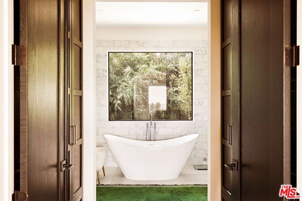 Bathroom, Free Standing Baths, Interior, Marble Walls
