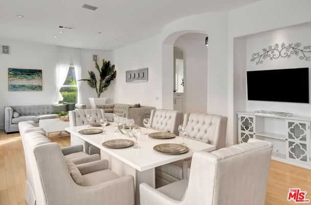 Dining room, Interior, Living room, Recessed Lighting, Wood Texture Flooring