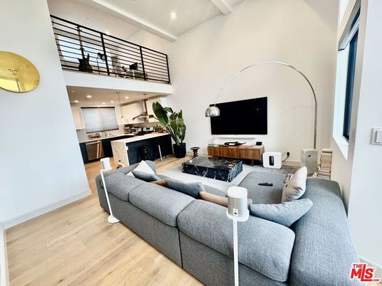 Interior, Kitchen, Living room, Recessed Lighting, Wood Texture Flooring