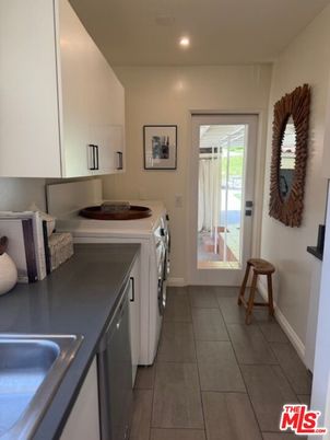 Interior, Recessed Lighting, Washer