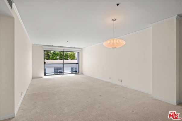 Empty room, Interior, Pendant Lights