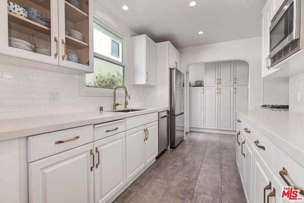 Interior, Kitchen, Recessed Lighting