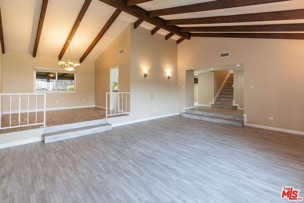 Chandelier, Empty room, Interior, Wooden Beams, Wood Texture Flooring