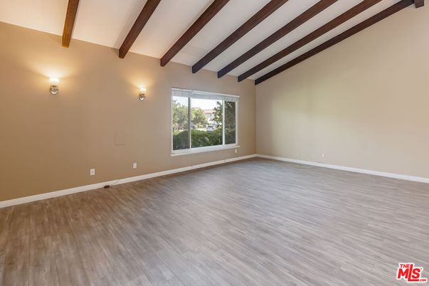 Empty room, Interior, Wooden Beams, Wood Texture Flooring