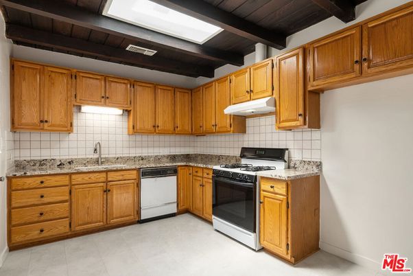 Interior, Kitchen, Wooden Beams, Wooden Ceilings