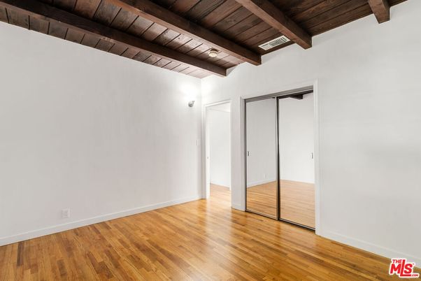 Empty room, Interior, Wooden Beams, Wooden Ceilings, Wood Texture Flooring