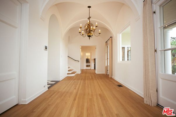 Chandelier, Interior, Wood Texture Flooring