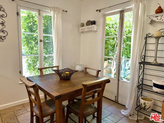 Dining room, Interior