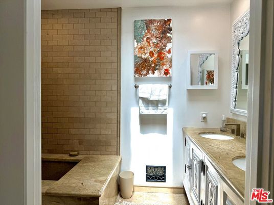 Bathroom, Dual Sink Vanities, Interior, Stone Walls