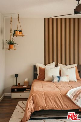 Bedroom, Interior, Pendant Lights, Wood Texture Flooring
