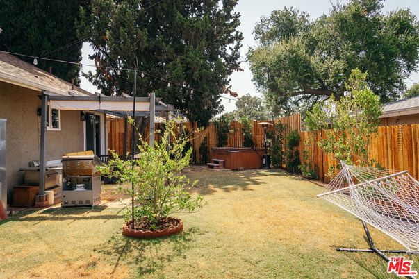 Backyard, Exterior, Hot Tub