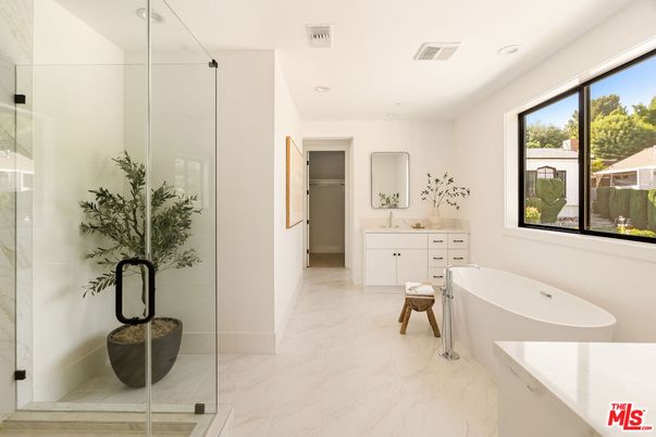 Bathroom, Dual Sink Vanities, Free Standing Baths, Glass Shower, Interior, Marble, Recessed Lighting