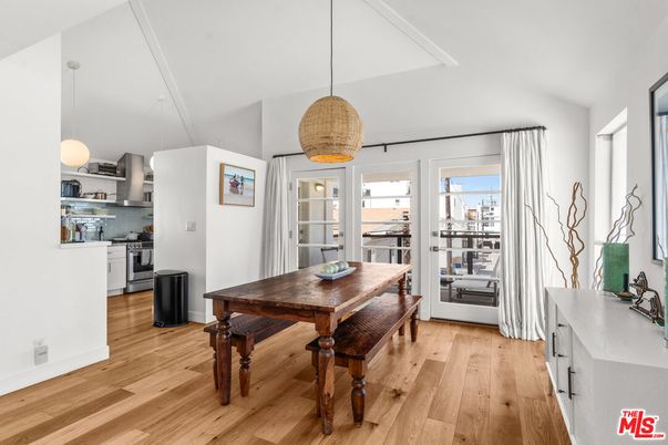 Dining room, Interior, Kitchen, Pendant Lights, Wood Texture Flooring