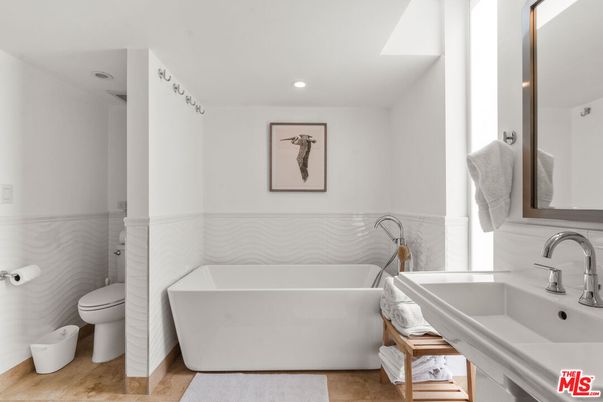 Bathroom, Free Standing Baths, Interior, Recessed Lighting