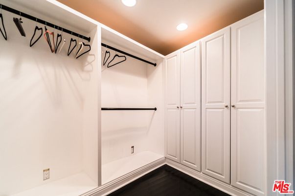 Interior, Recessed Lighting, Walk-in Closets, Wood Texture Flooring