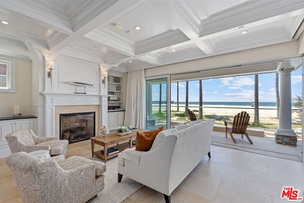 Fireplace, Interior, Living room, Recessed Lighting, Water