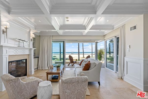 Fireplace, Interior, Living room, Recessed Lighting, Water
