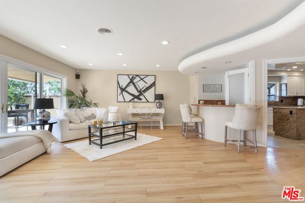 Interior, Living room, Pendant Lights, Recessed Lighting, Wood Texture Flooring