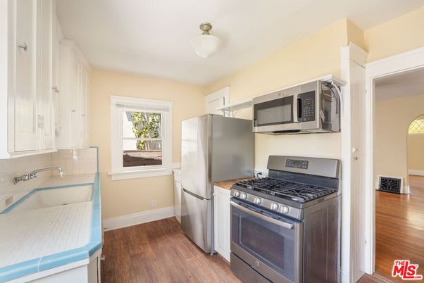 Interior, Kitchen, Stainless Steel Appliances, Wood Texture Flooring