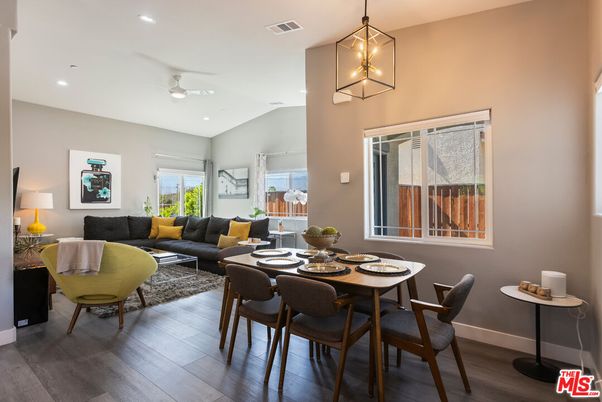 Dining room, Interior, Living room, Pendant Lights, Recessed Lighting, Wood Texture Flooring