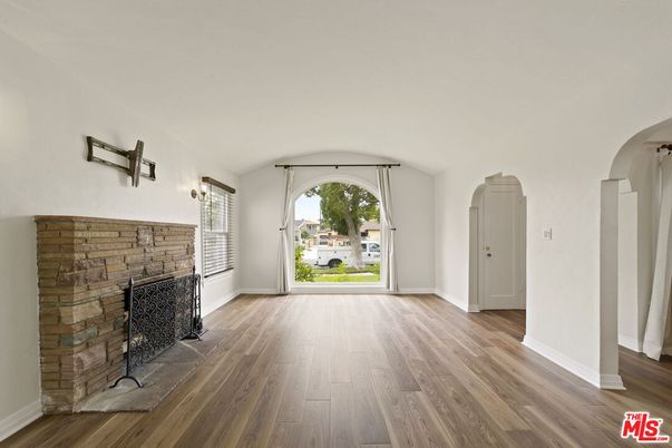 Empty room, Fireplace, Interior, Wood Texture Flooring