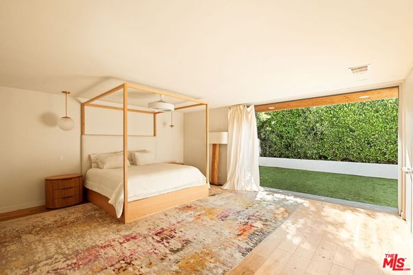 Bedroom, Interior, Pendant Lights, Wood Texture Flooring