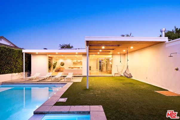 Backyard, Exterior, Pool