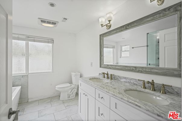 Bathroom, Dual Sink Vanities, Interior, Marble