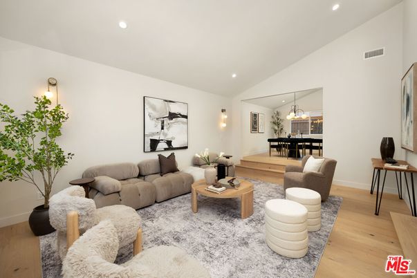 Dining room, Interior, Living room, Pendant Lights, Recessed Lighting, Wood Texture Flooring