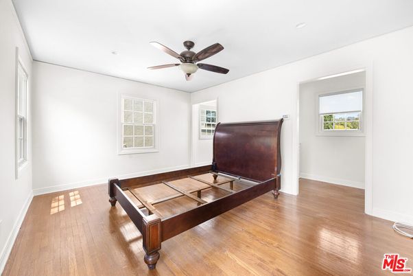 Game Room, Interior, Wood Texture Flooring