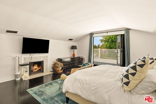 Bedroom, Fireplace, Interior, Wood Texture Flooring
