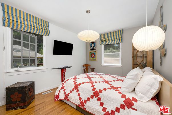 Bedroom, Interior, Pendant Lights, Wood Texture Flooring