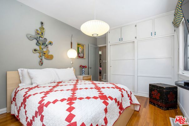 Bedroom, Interior, Pendant Lights, Wood Texture Flooring