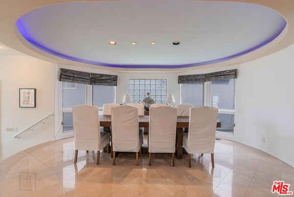 Dining room, Interior, Recessed Lighting