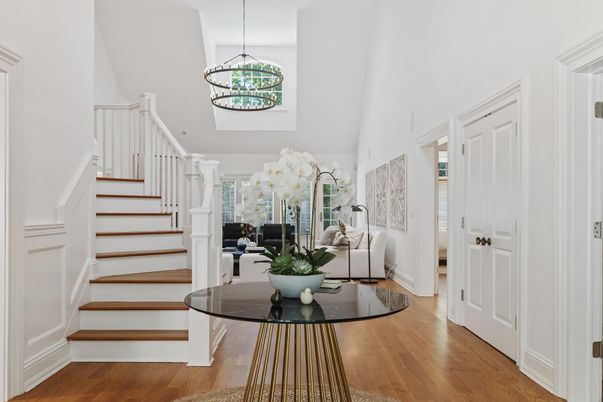 Interior, Pendant Lights, Wood Texture Flooring