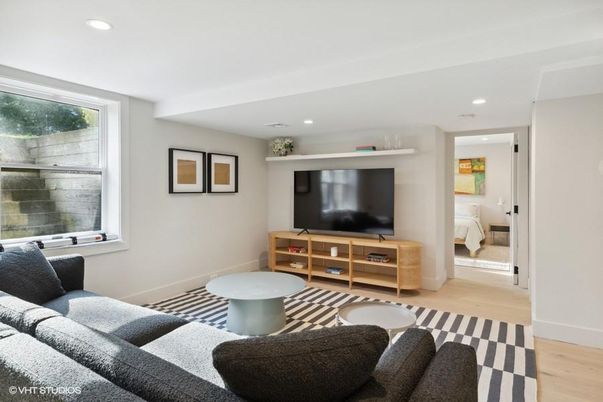 Interior, Living room, Recessed Lighting, Wood Texture Flooring