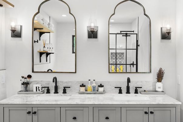 Bathroom, Dual Sink Vanities, Interior
