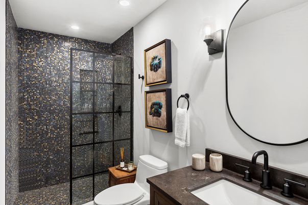 Bathroom, Interior, Recessed Lighting