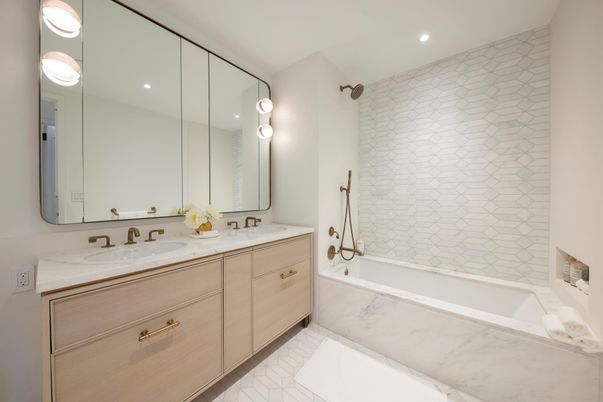 Bathroom, Dual Sink Vanities, Interior, Recessed Lighting