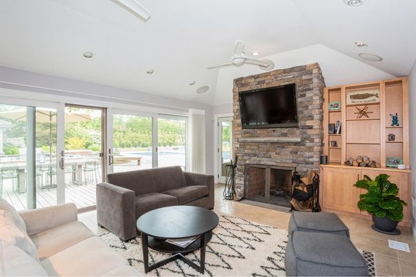 Fireplace, Interior, Living room, Recessed Lighting