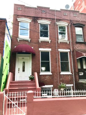 Exterior, Facade, Brick Facade, Rowhouse