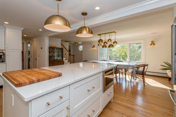 Dining room, Interior, Kitchen, Pendant Lights, Recessed Lighting, Wood Texture Flooring