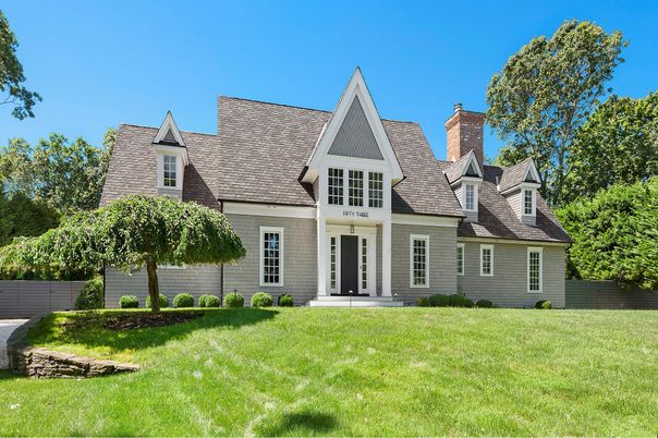 Exterior, Facade, French Provincial
